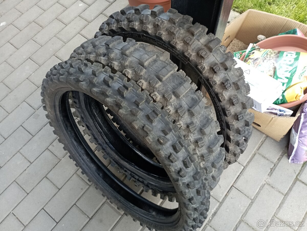 CROSS pneumatiky R19, R18, R21 Dunlop