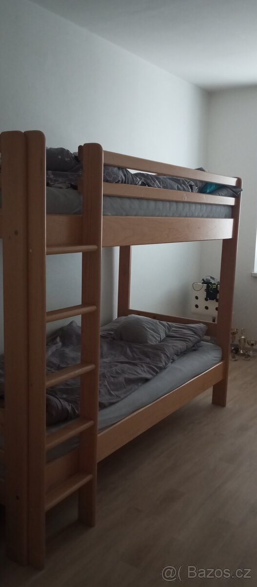 Prodám dvoupatrovou postel