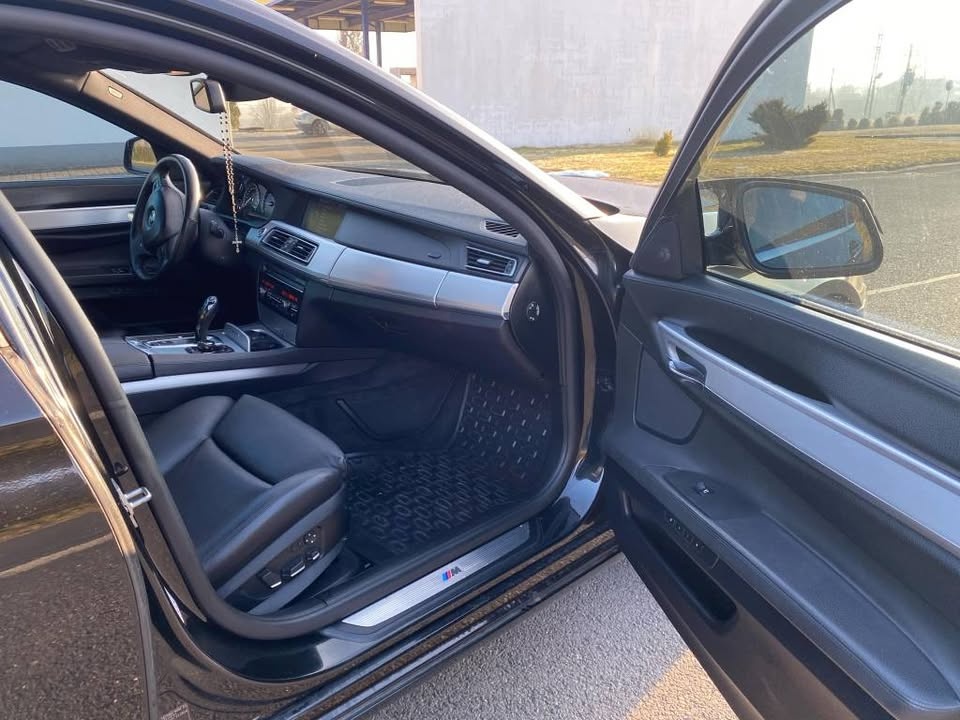 730d