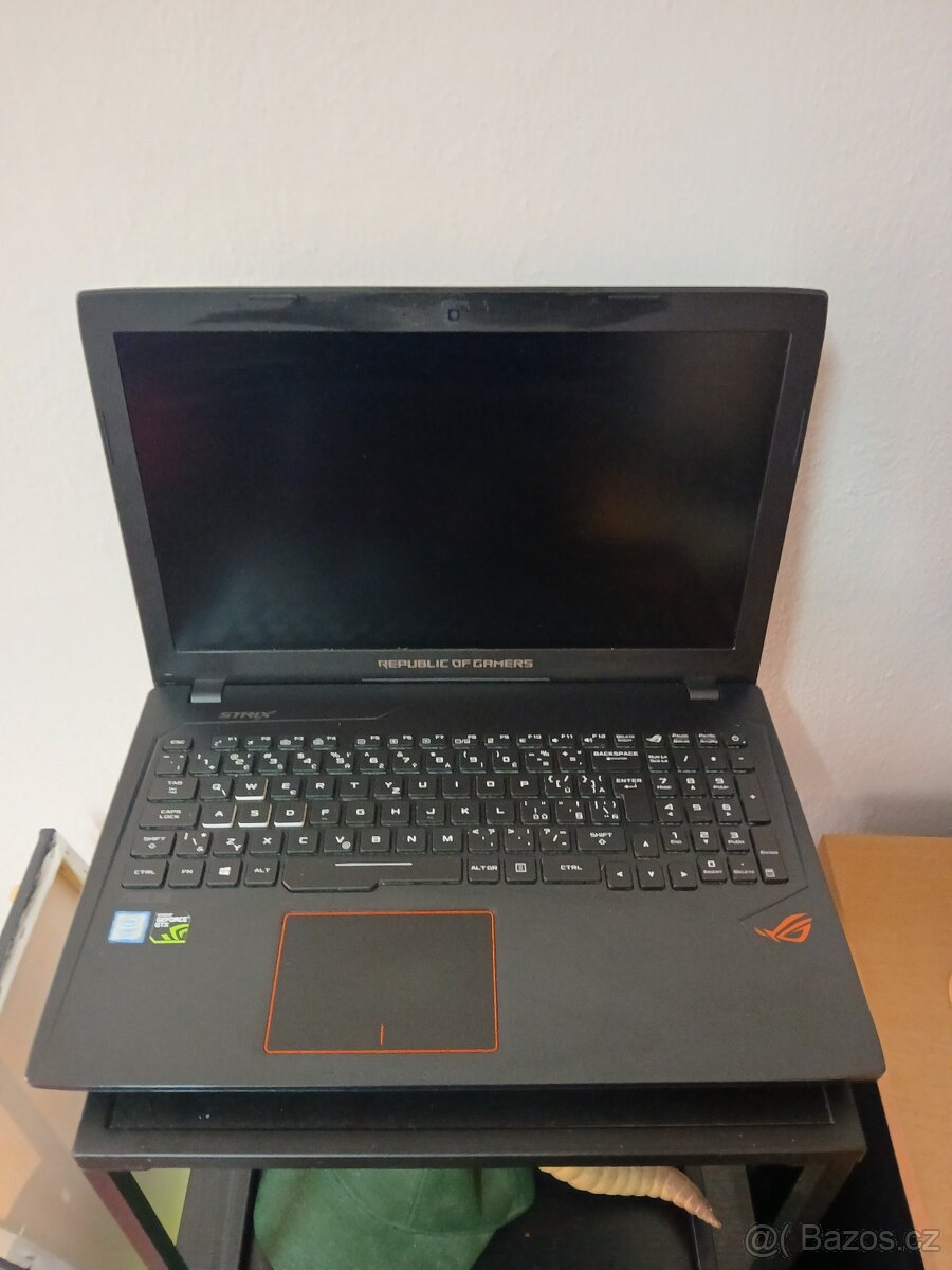 Asus ROG, i7-7700HQ 2.80GHz, 16GB RAM, 256GB SSD+1TB HDD, 4G