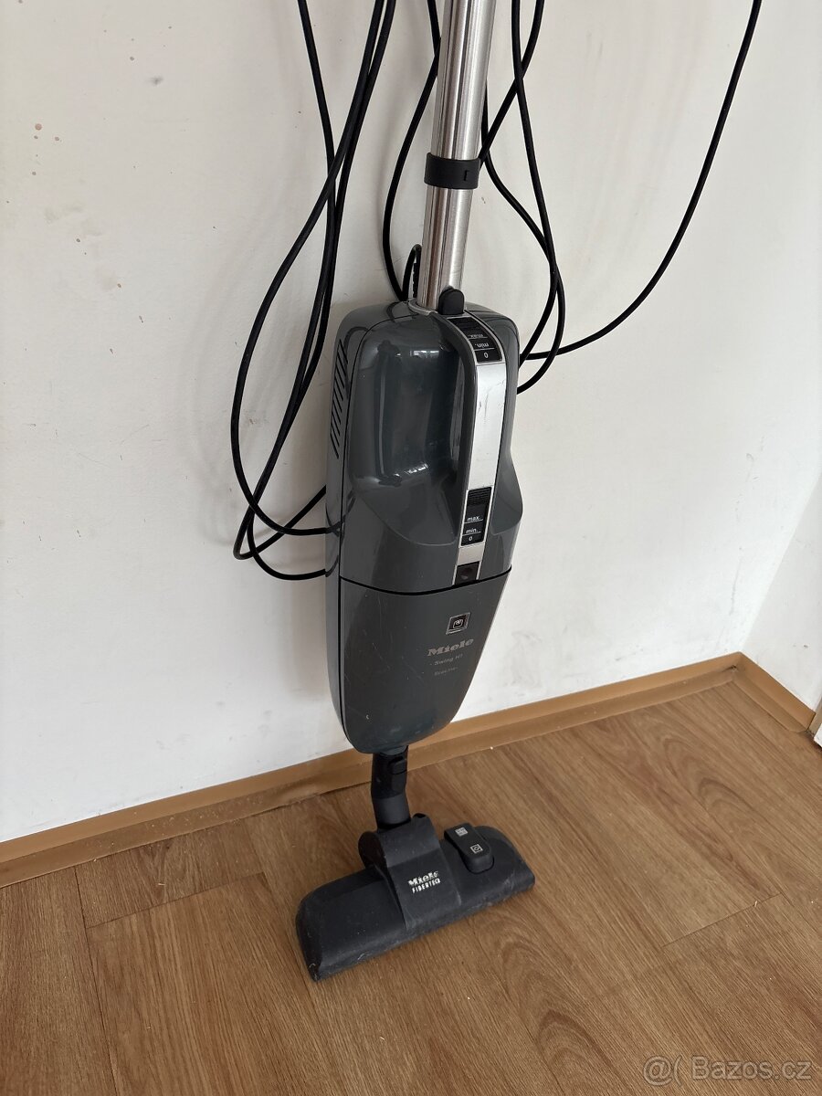 Tyčový vysavač Miele Swing H1 Ecoline