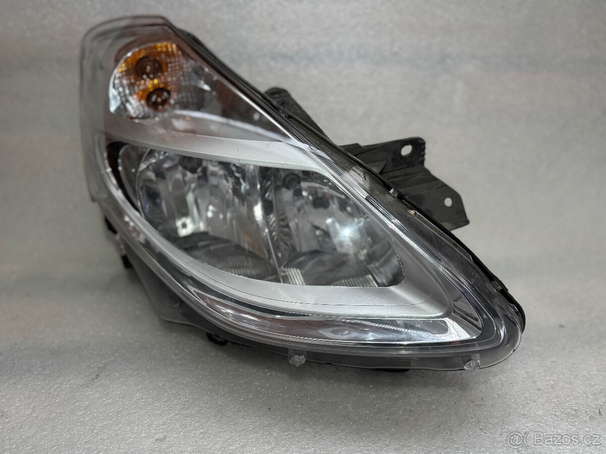 Renault clio III přední lampy