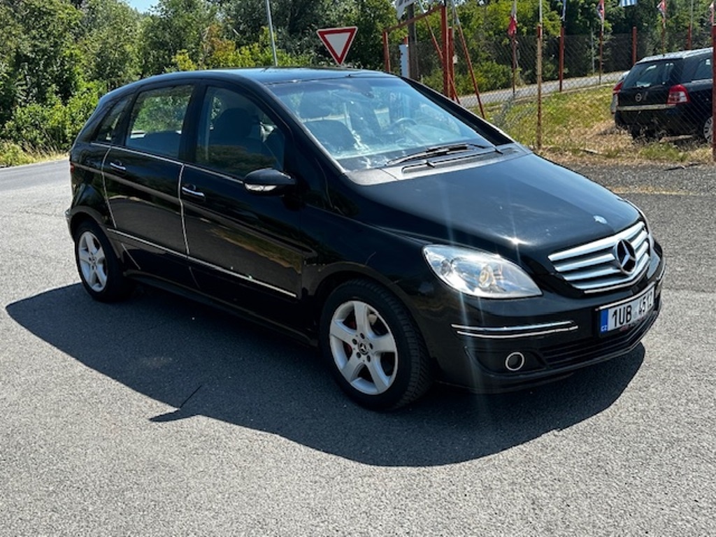 Mercedes-Benz B180 CDi, r.2008, automat, STK,kamera, klima