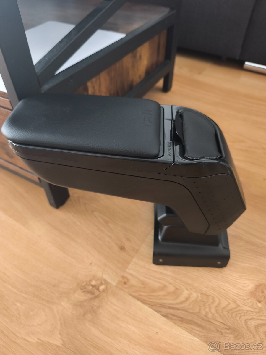 Loketka Armster 2 škoda rapid