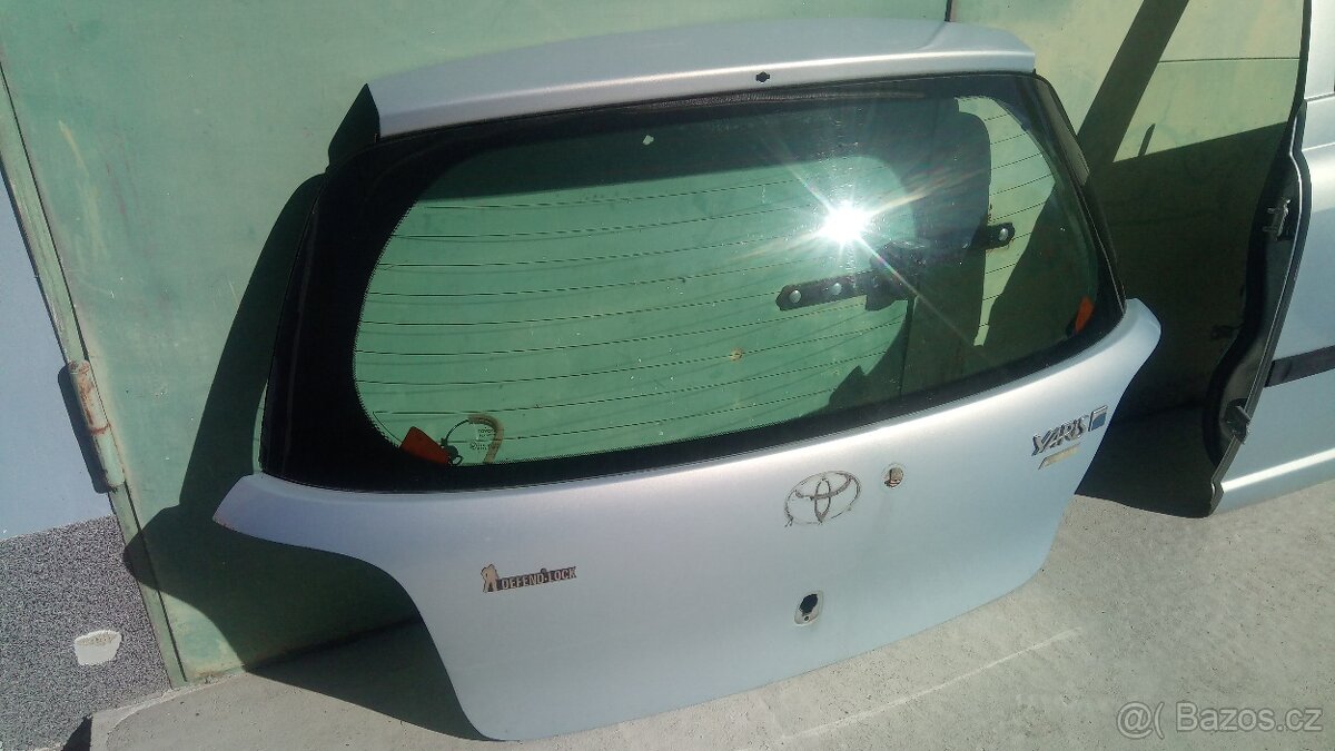 Toyota Yaris 99-2005 - dveře.