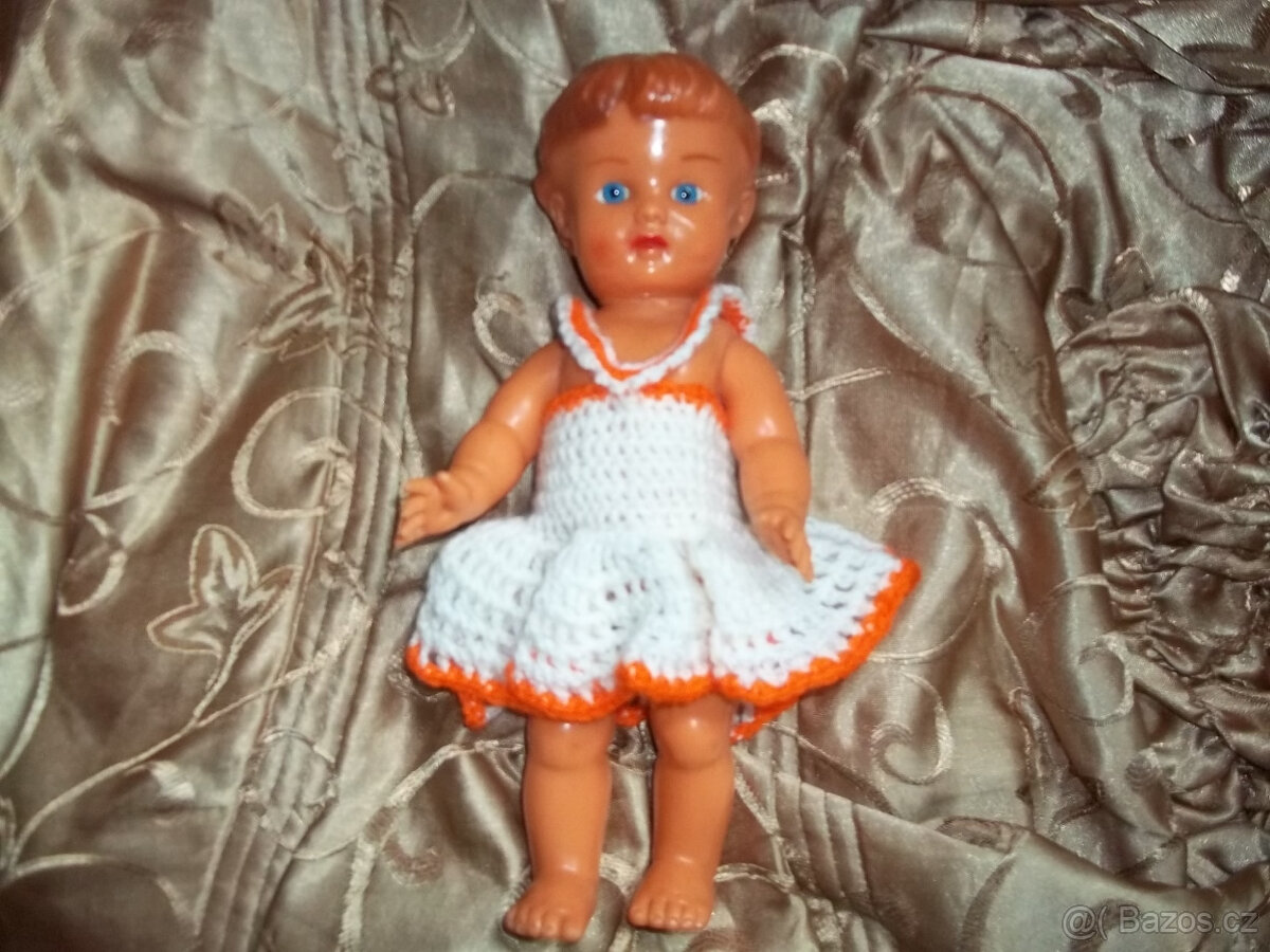 Retro panenka Zuzanka