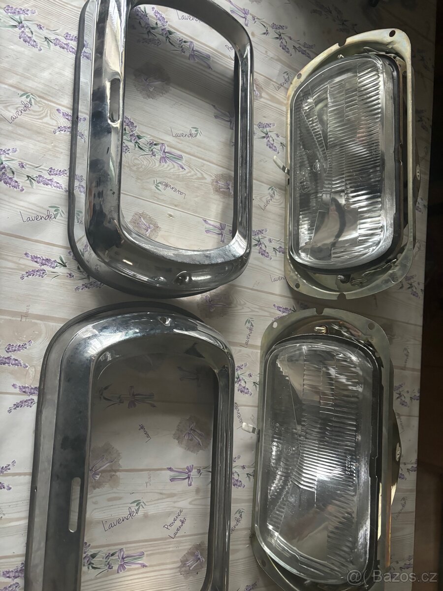 Světlomety + rámečky Škoda 1203/ Avia