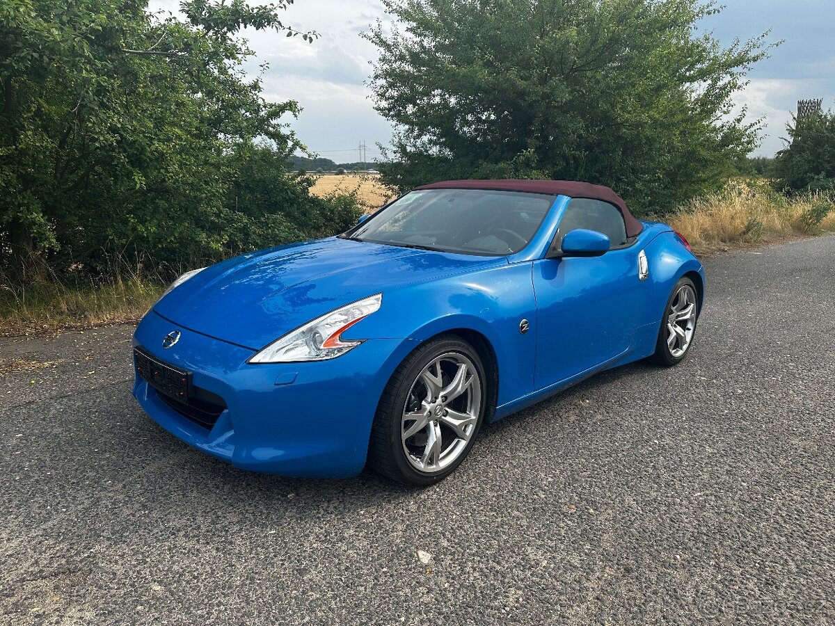 370z nissan Roadster LeMans Blue