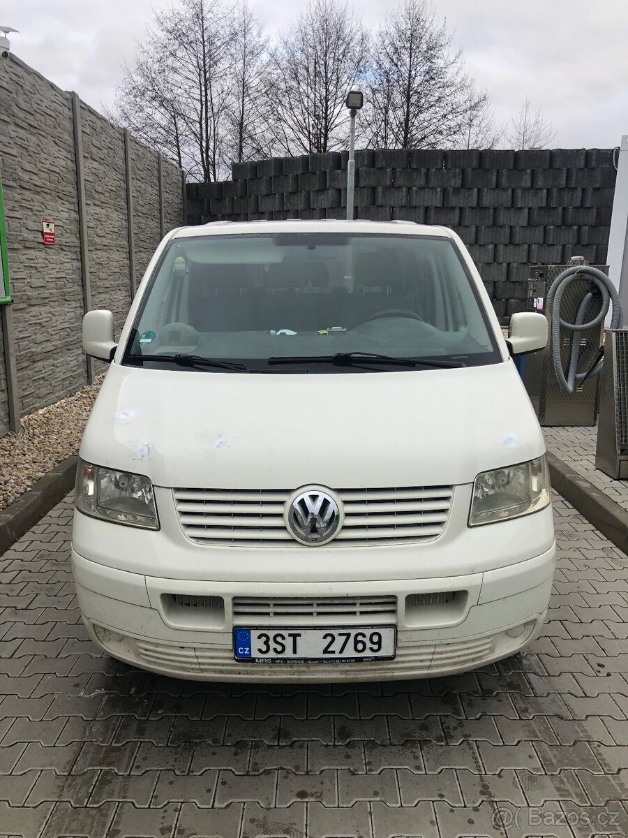 9 míst Volkswagen transportér T5 1.9TDI