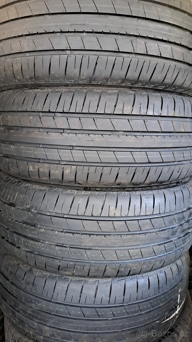225/45R19 letní
