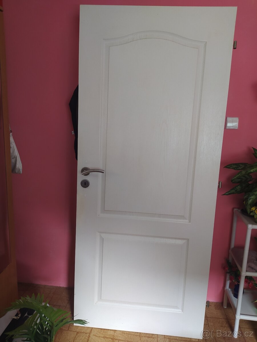 Dveře bílé 80cm