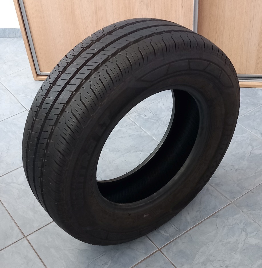 Letní gumy - HANKOOK 235/65R 16C 121/119R