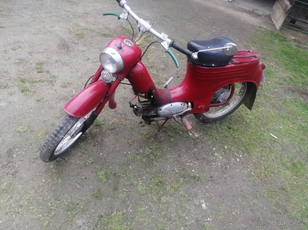Pionýr 555 doklady