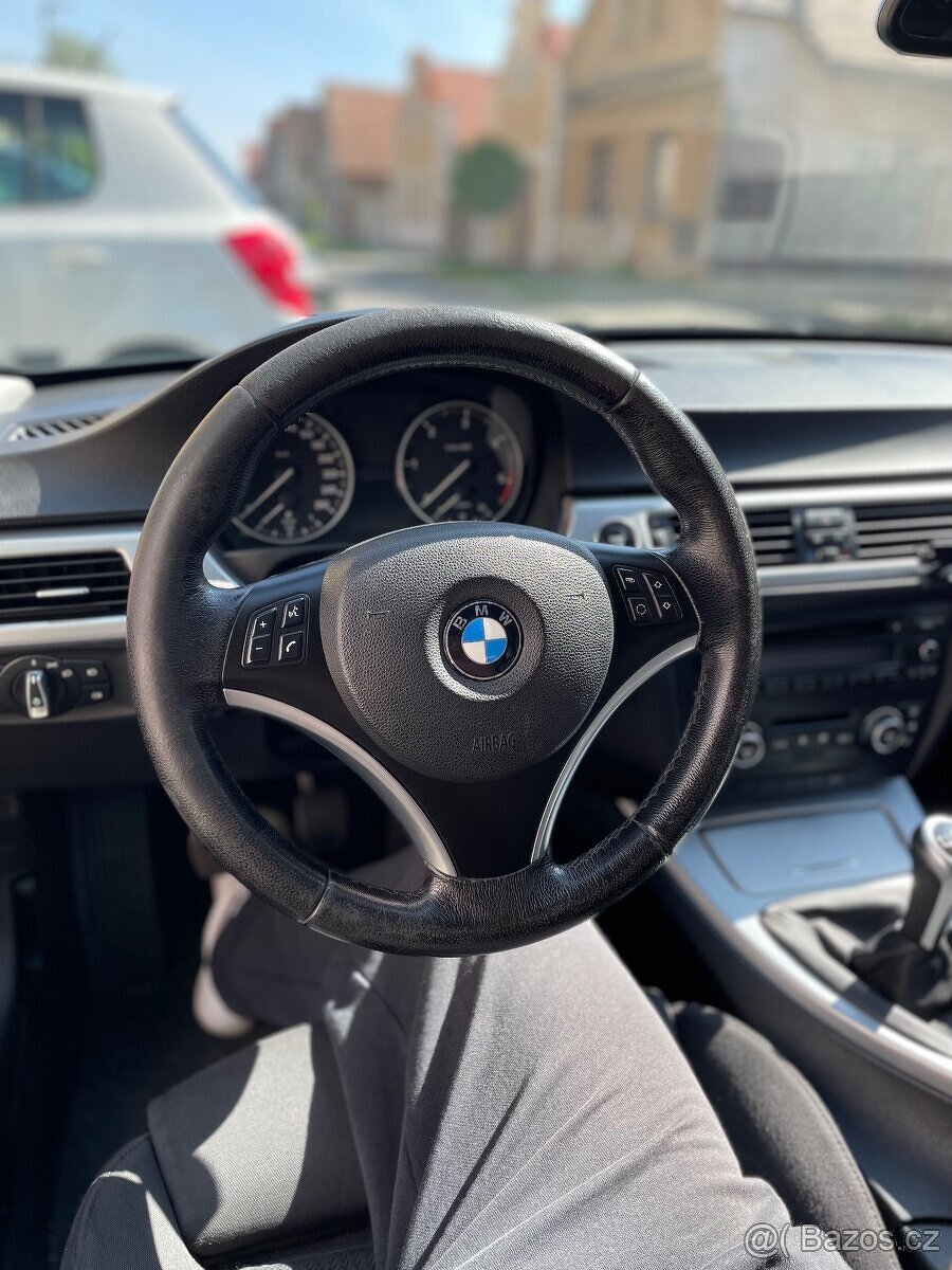 Originální M Paket Volant BMW E90 / E91 / E92 – sportovní