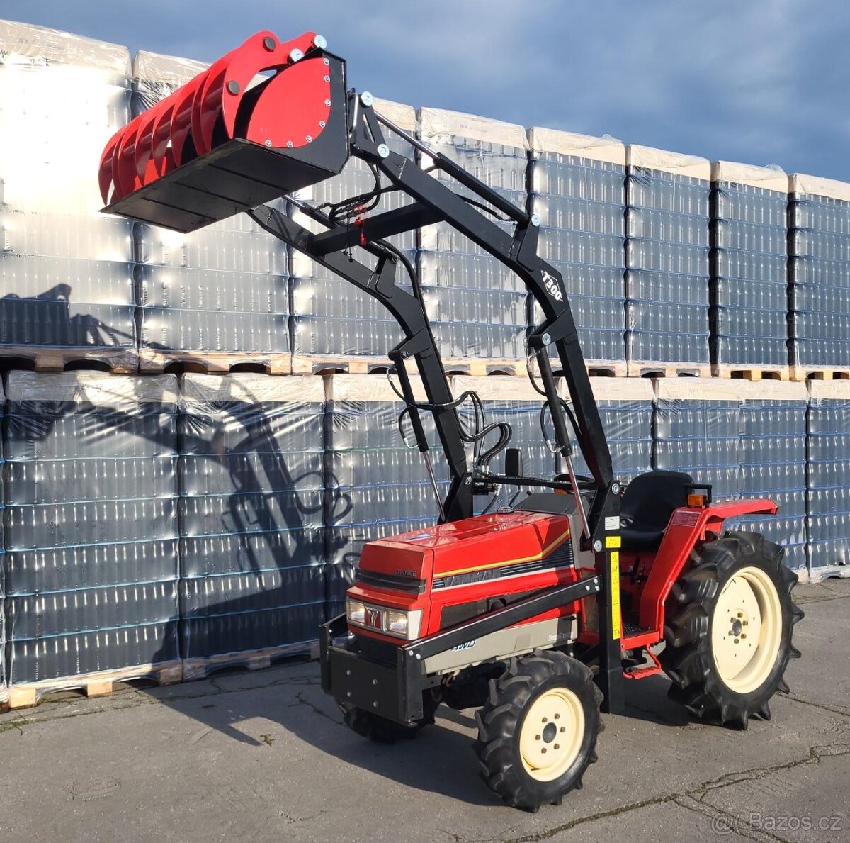 YANMAR FF254D s čelním nakladačem