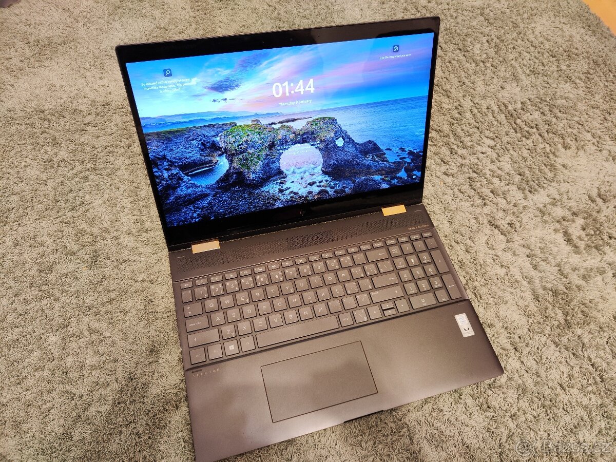 [2v1 15.6"/4K dotyk] HP Spectre x360 CZ klávesnice