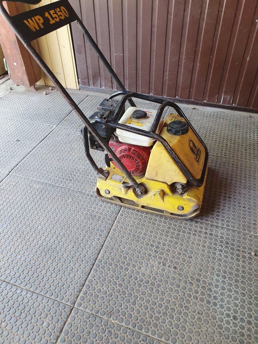 Vibrační deska