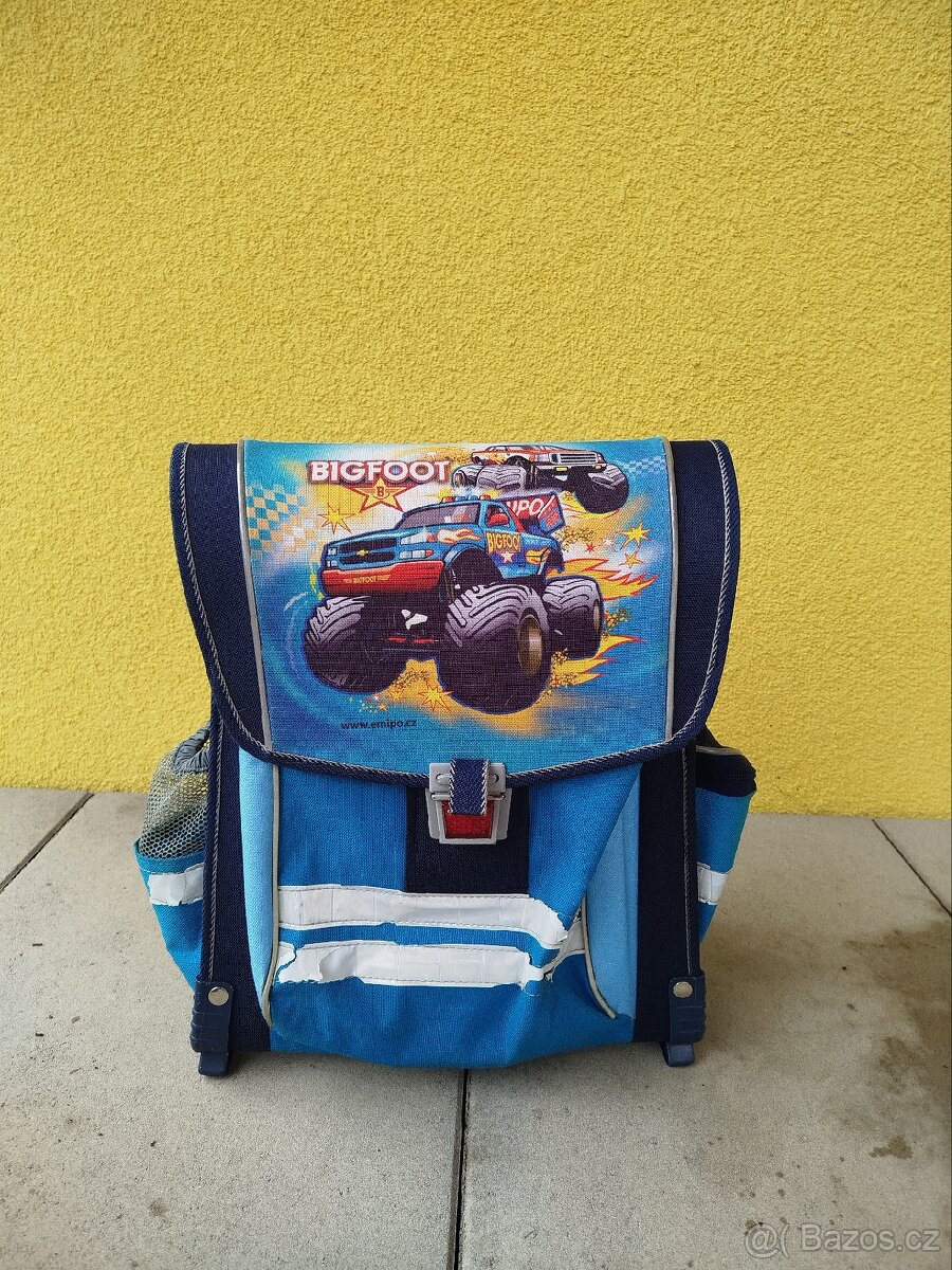 Školní aktovka