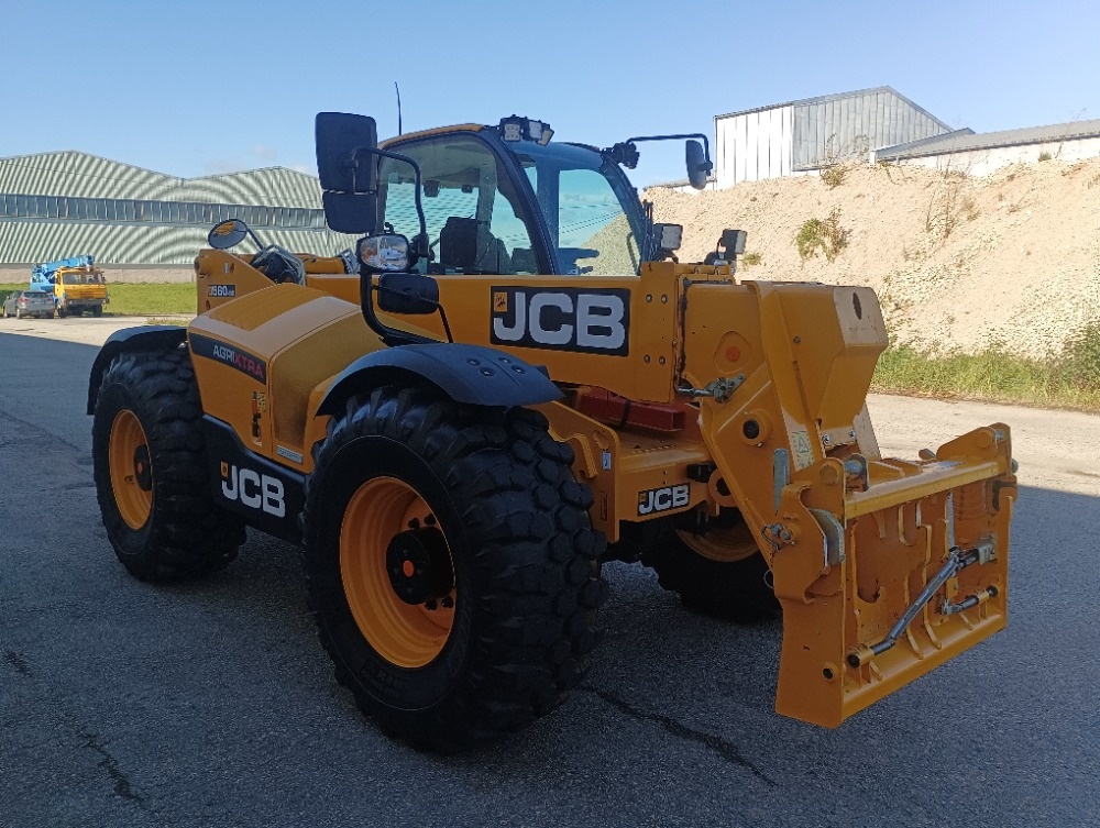 Teleskopický manipulátor JCB 560-80 AGRI XTRA