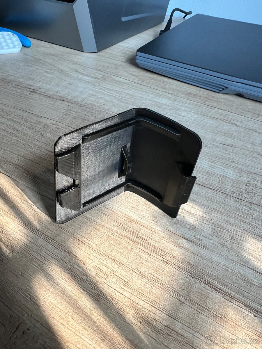 Kryt zásuvky OBD BMW e87 1er