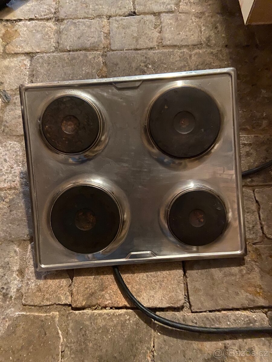 Vestavná varná deska Fagor
