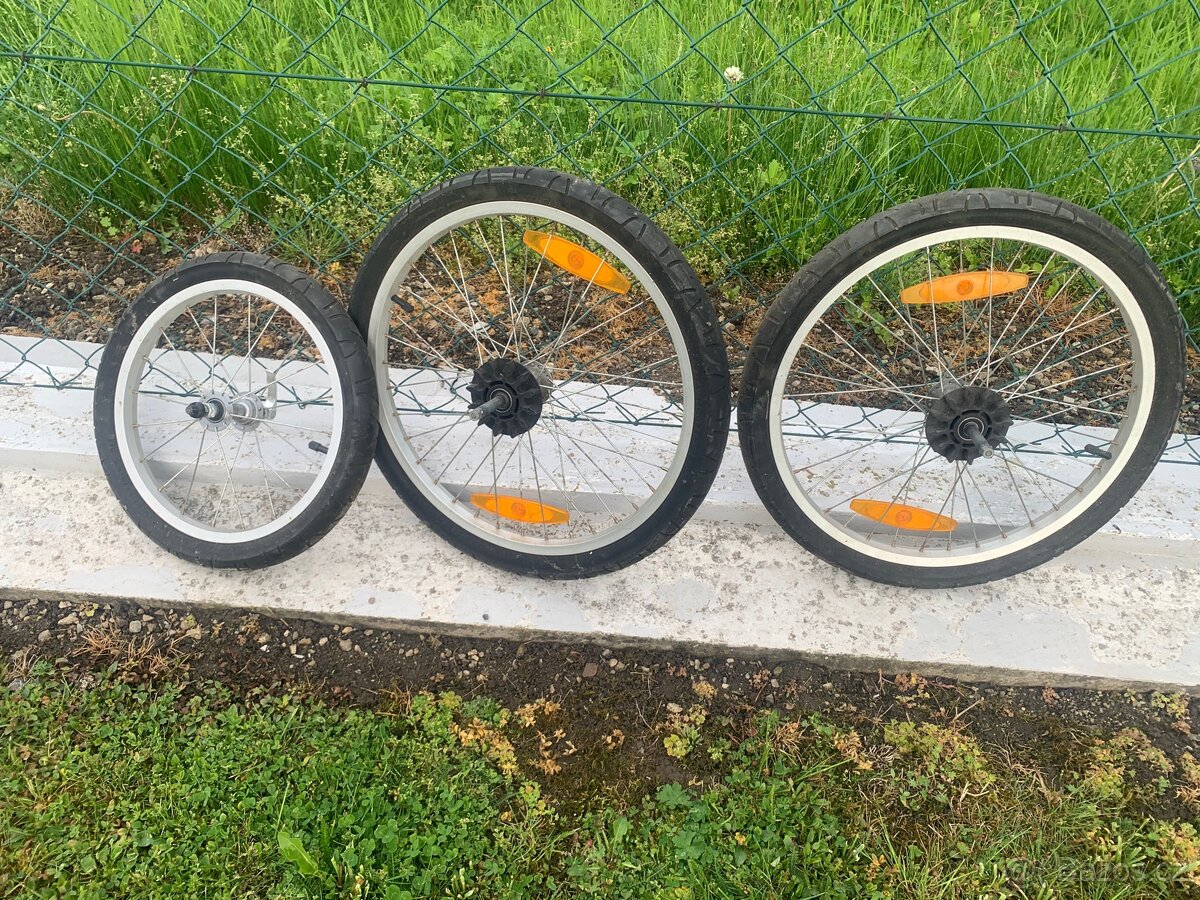 Náhradní kola k vozíku Croozer