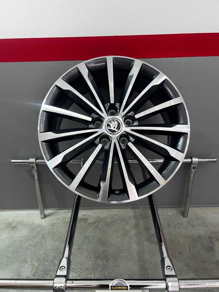 Trinity r18 karoq