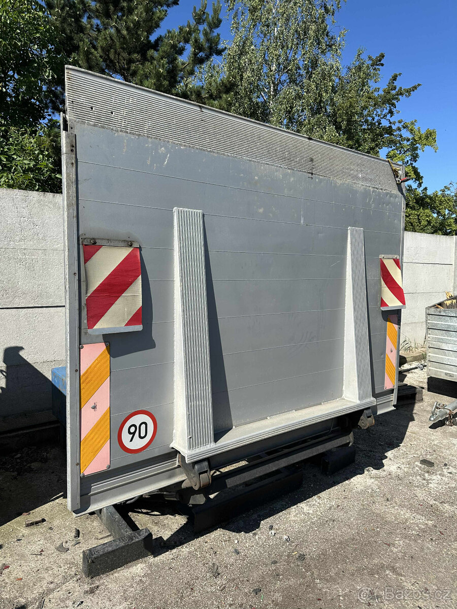 Prodám Hydrauliké zadní čelo/plošinu