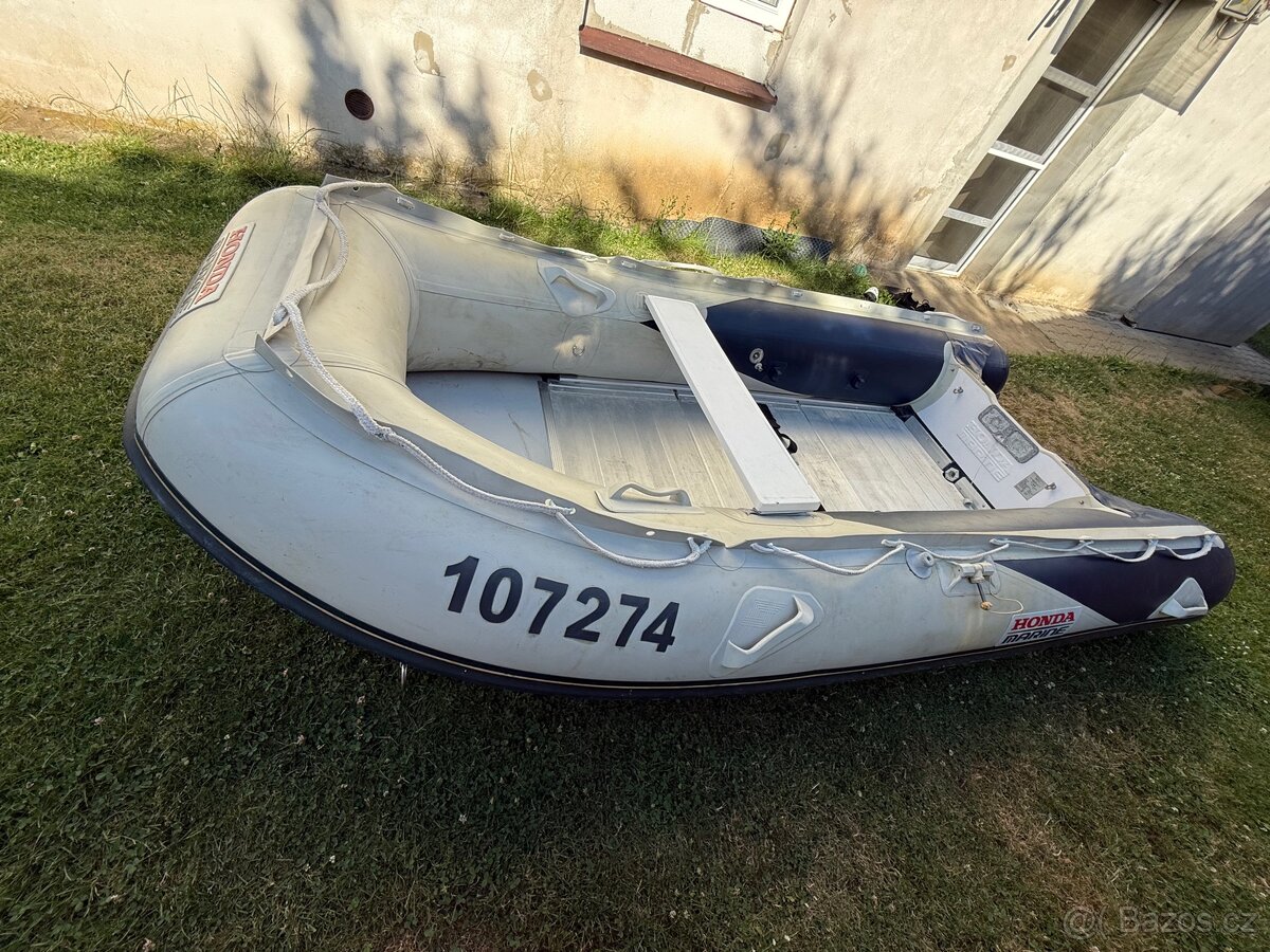 Člun, motor honda 20