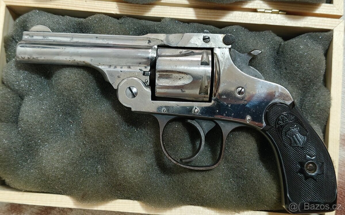 Revolver USA .32 S&W Long FOREHAND & WADSWORTH