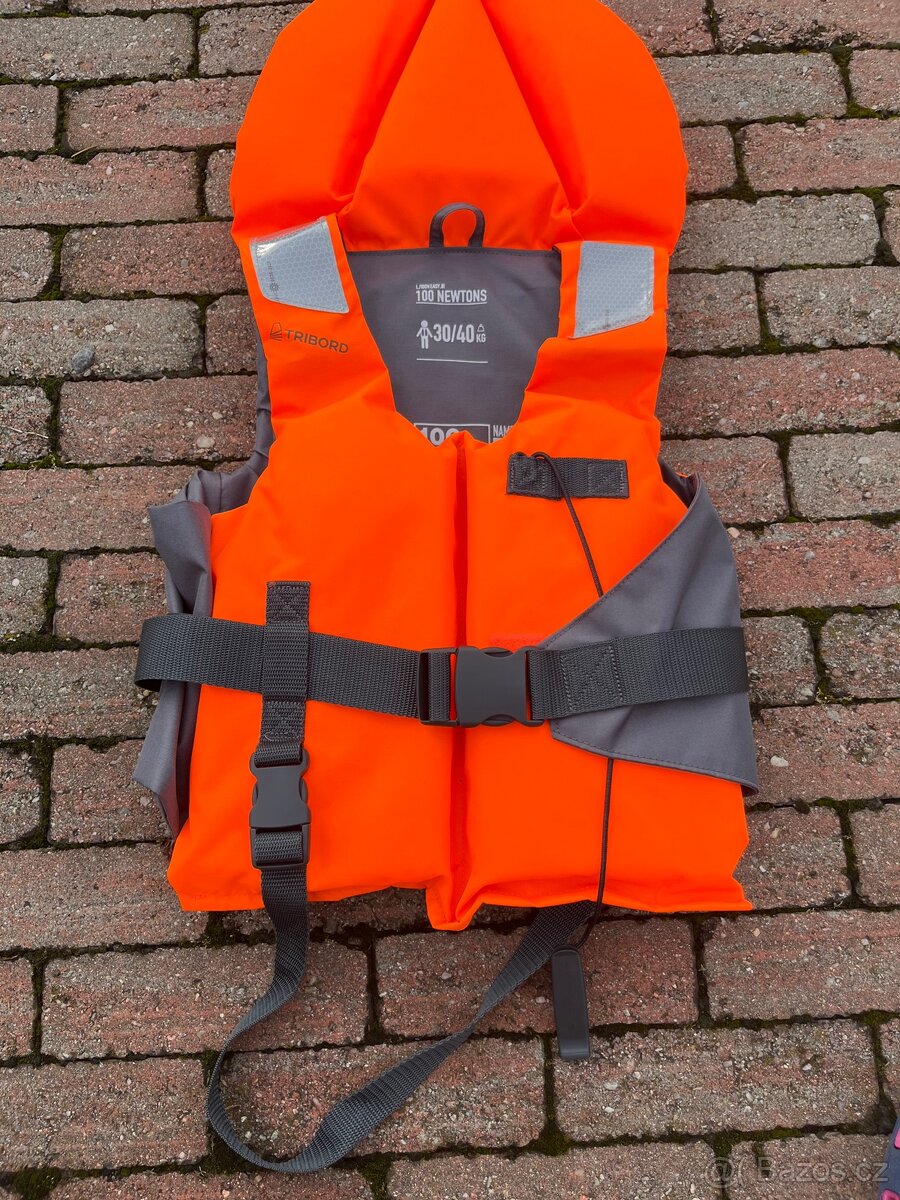 Dětská záchranná vesta TRIBORD 100N – 30–40 kg