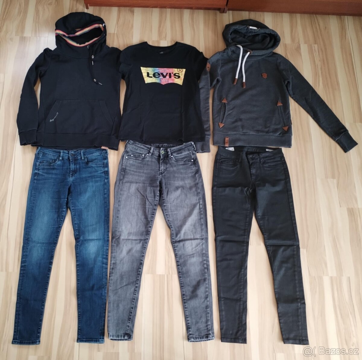 Značkový set dámského oblečení S-Pepe Jeans, Naketano, Levis