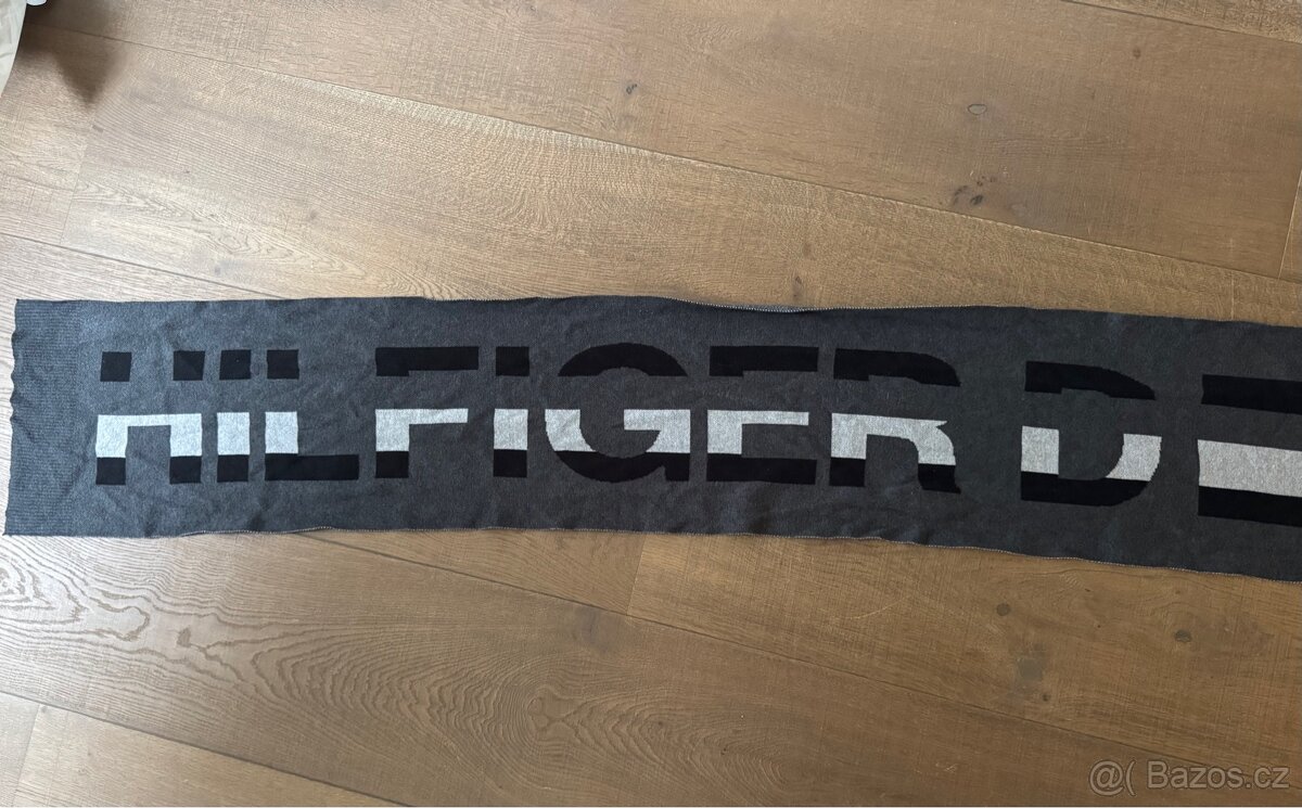 Tommy Hilfiger Denim šála