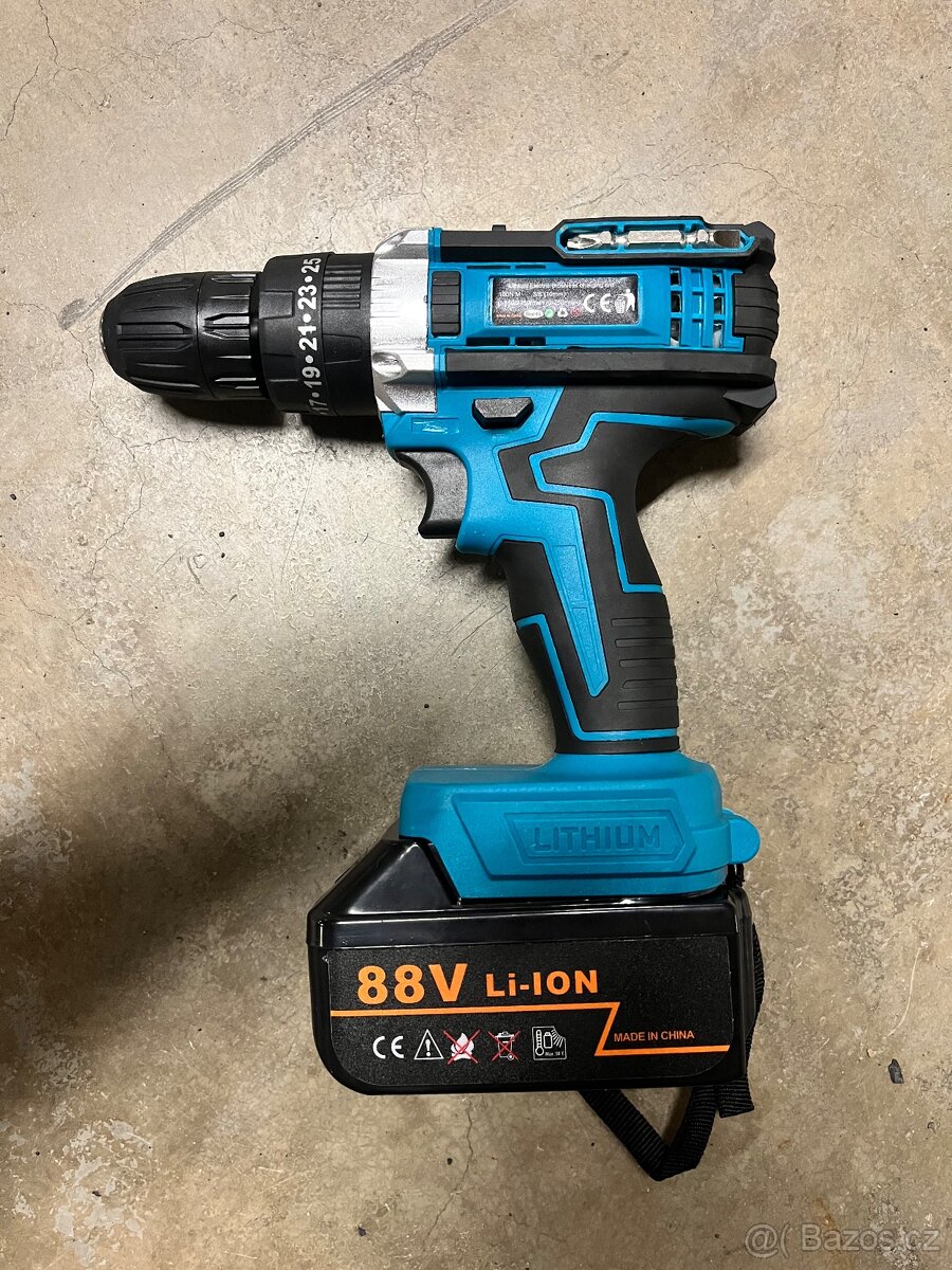 Nový AKU vrtací šroubovák