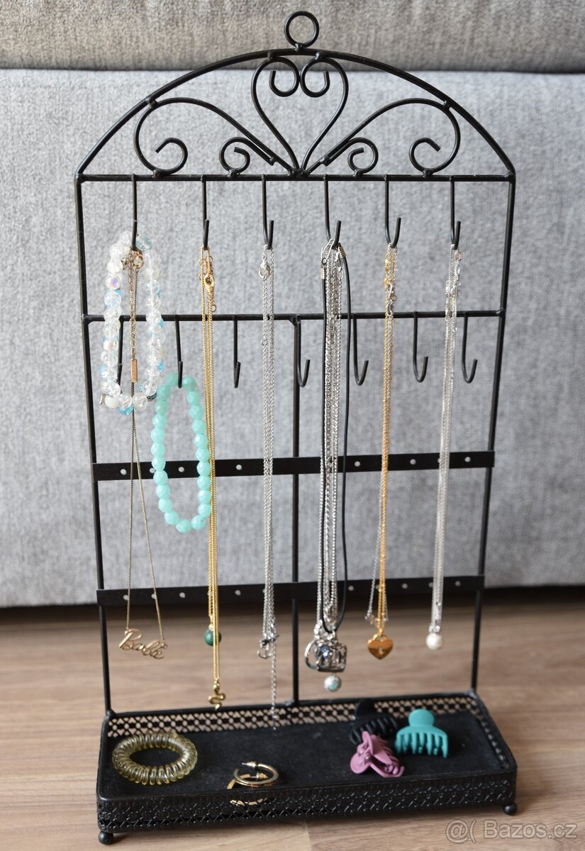 Stojan / držák na šperky