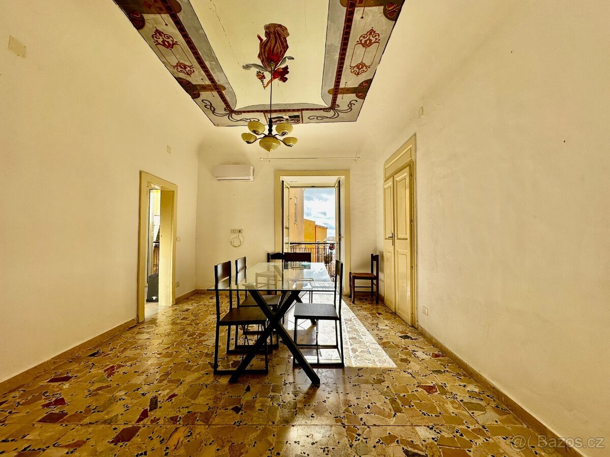 Prodej zrekonstruovaného bytu 4+kk, Agrigento, Sicílie