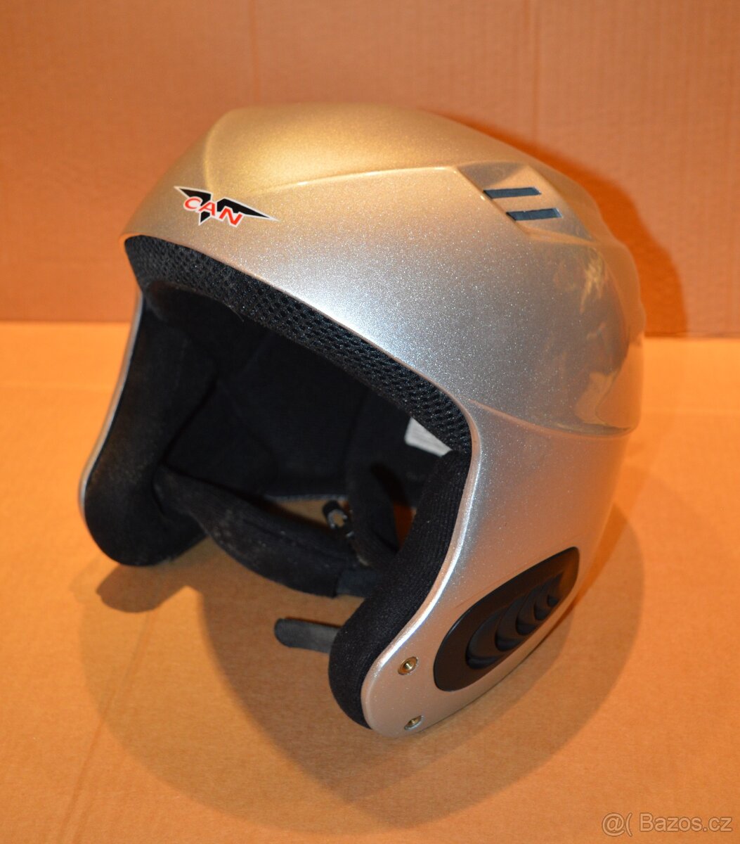 dětská přilba 55-56 cm + brýle