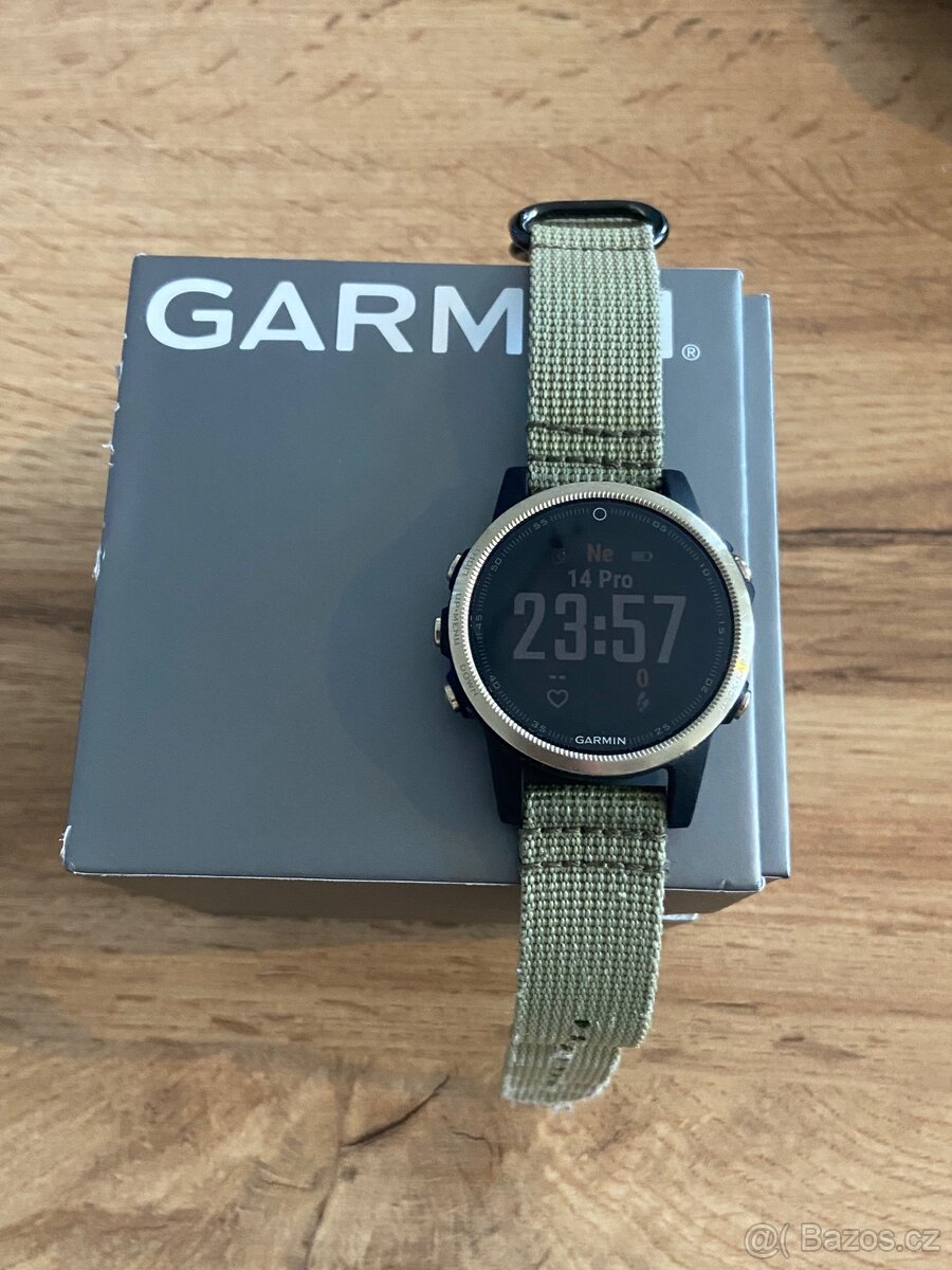 Garmin Fenix 5S Sapphire Champagne, TOP stav