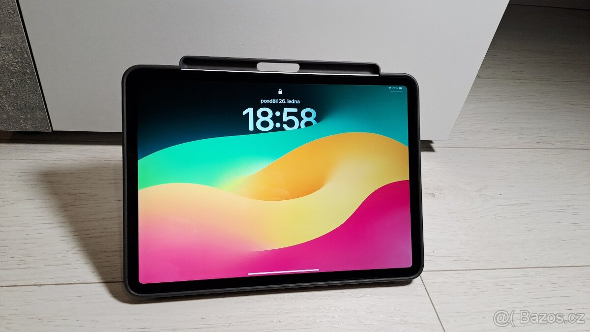 Tablet Apple 11" iPad Pro (2. generace) - (2020)