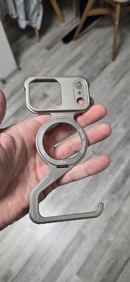 Iphone 17 pro max cover