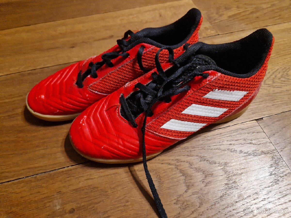 Sálovky Adidas Predator vel.36