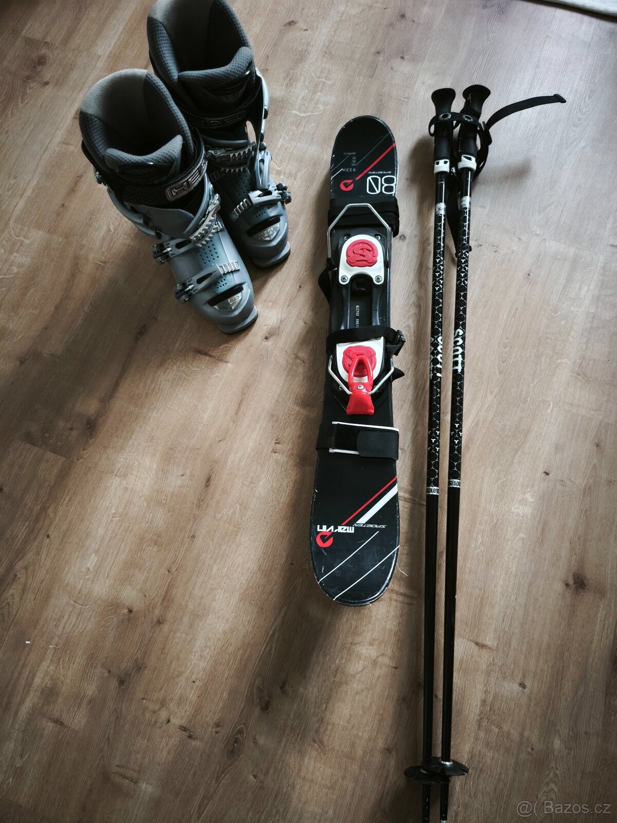 Lyže - snowblade - Sporten Marvin, hůlky Scott, boty Head