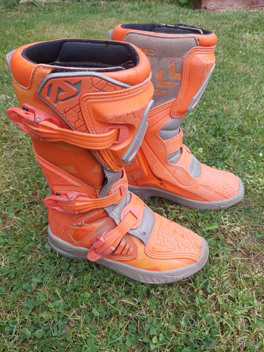 Mx boty 37