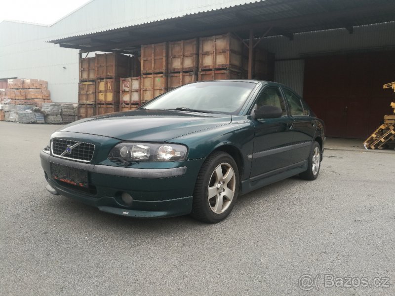 S60 2003 2,5T AWD 154kw Body kit