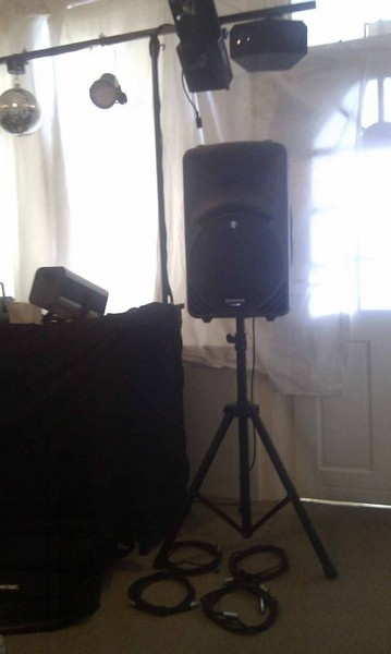Kompletní profesionální balíček Mobile DJ Sound + Lighting V