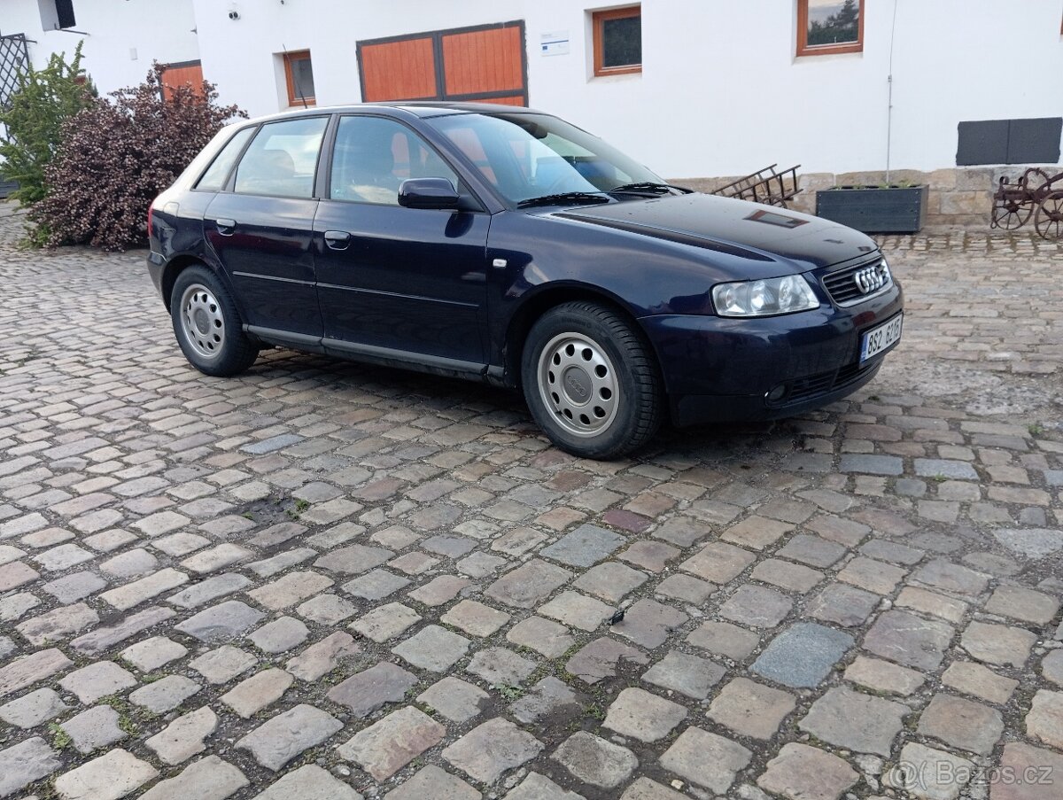 Audi A3 1.6i