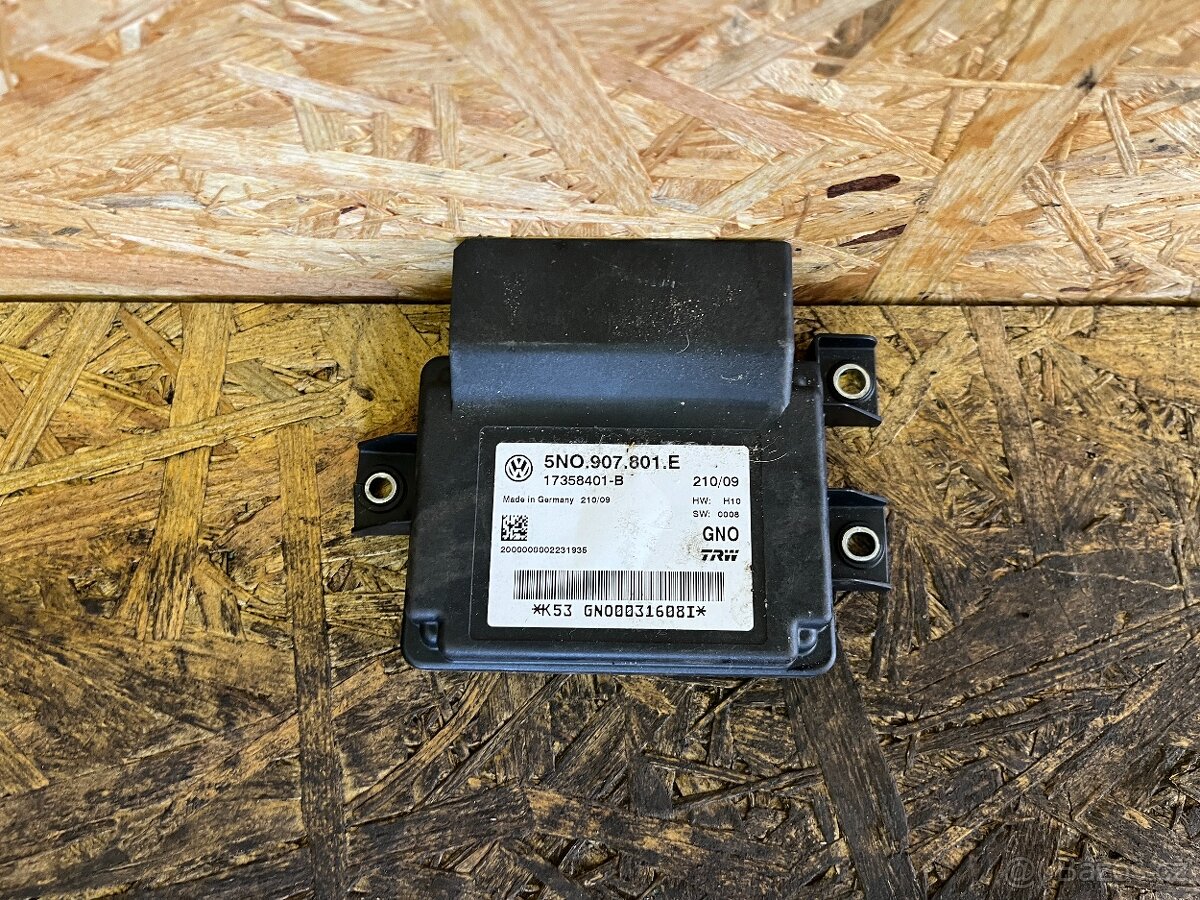 ŘÍDICÍ JEDNOTKA PARKOVACÍ BRZDY 5N0907801E