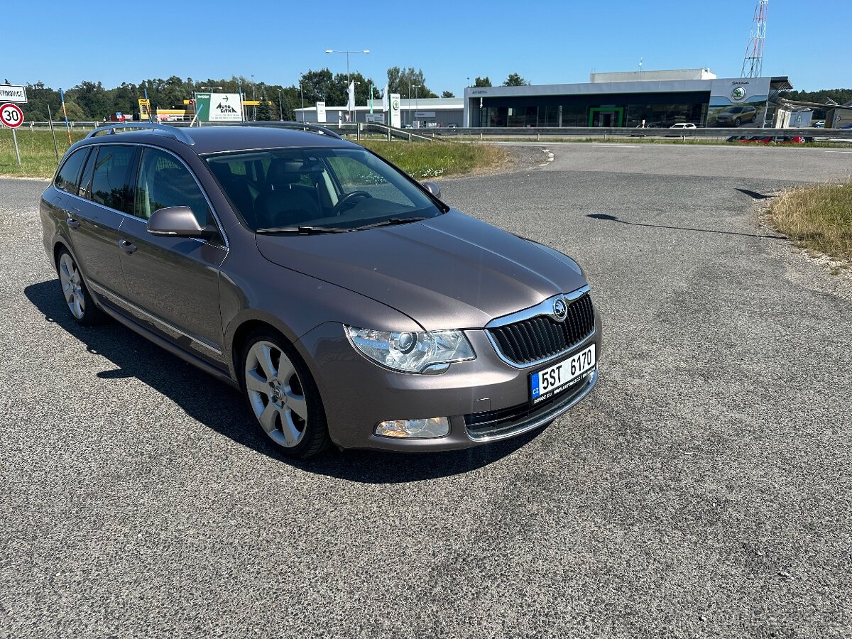 Škoda Superb Combi 2.0 Tdi-4x4 CZ doklady