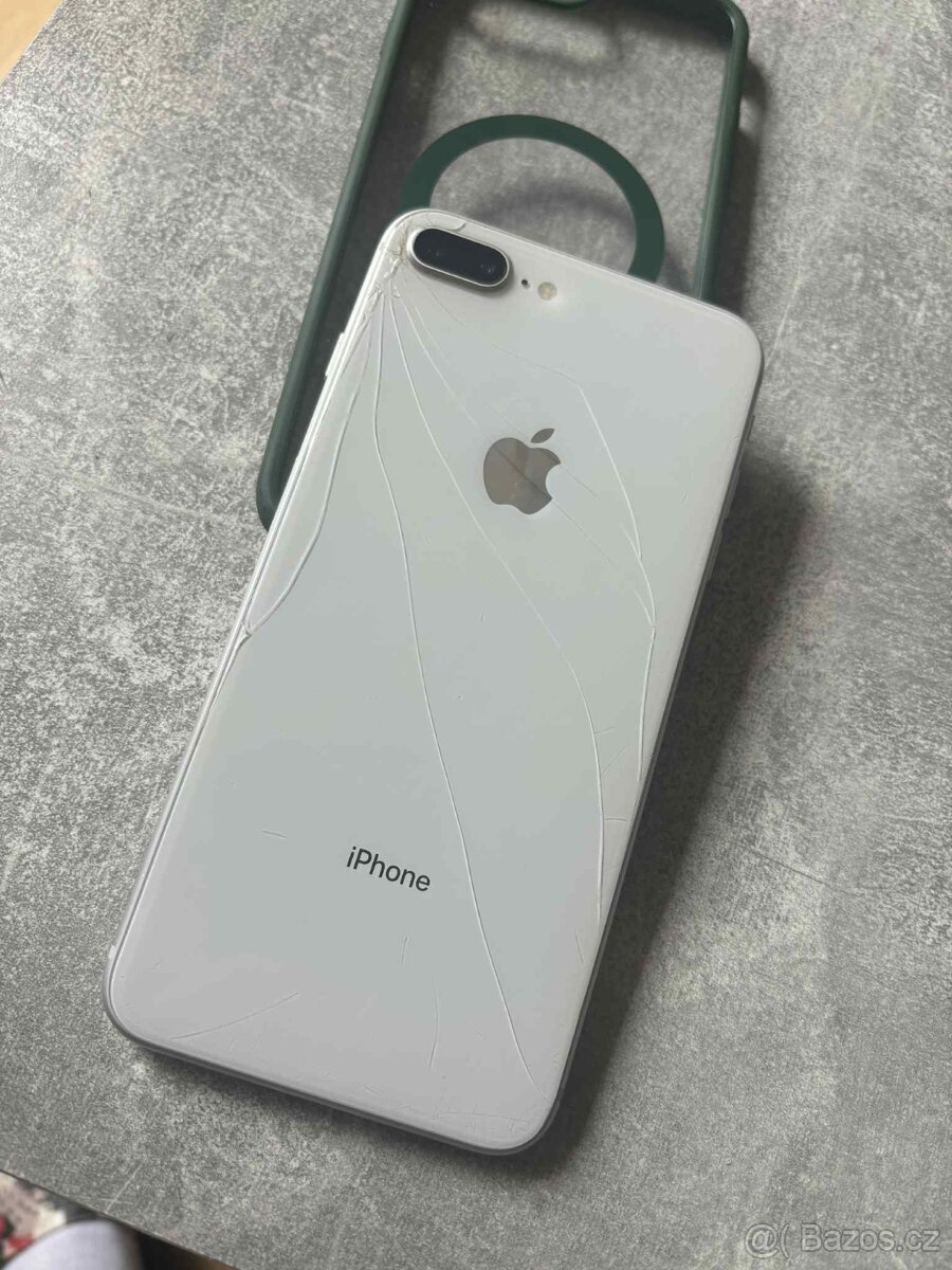 IPHONE 8+