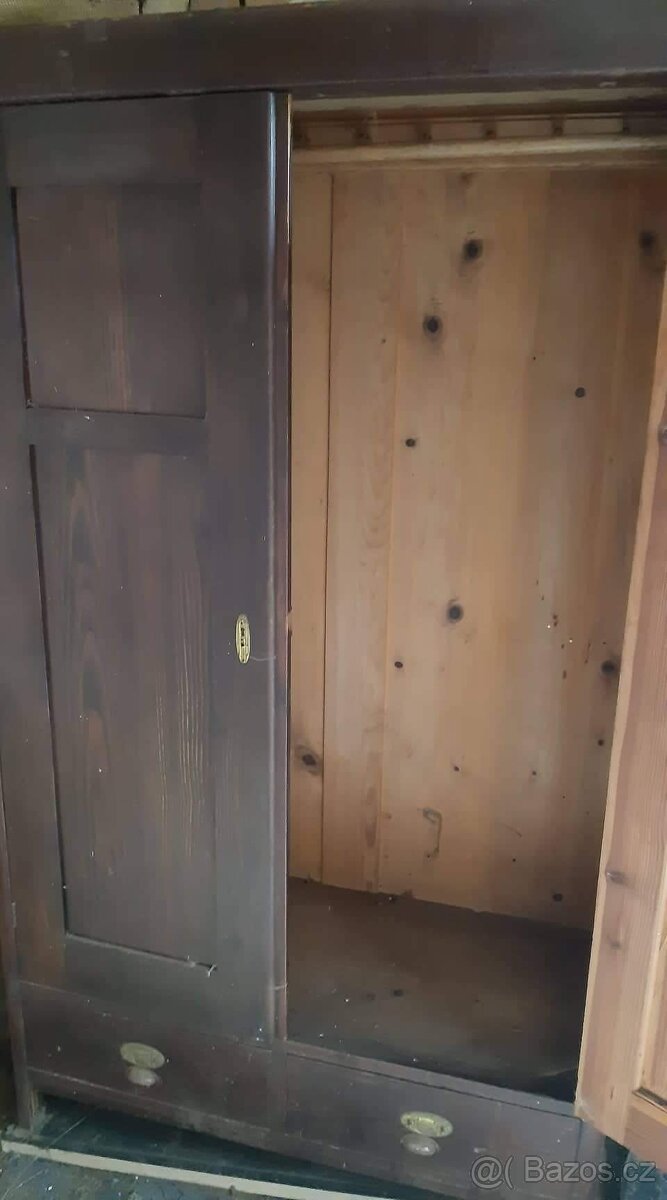 Starší skrin